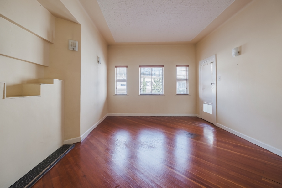 2 Bedroom Property for Sale in Cape Town City Centre Western Cape